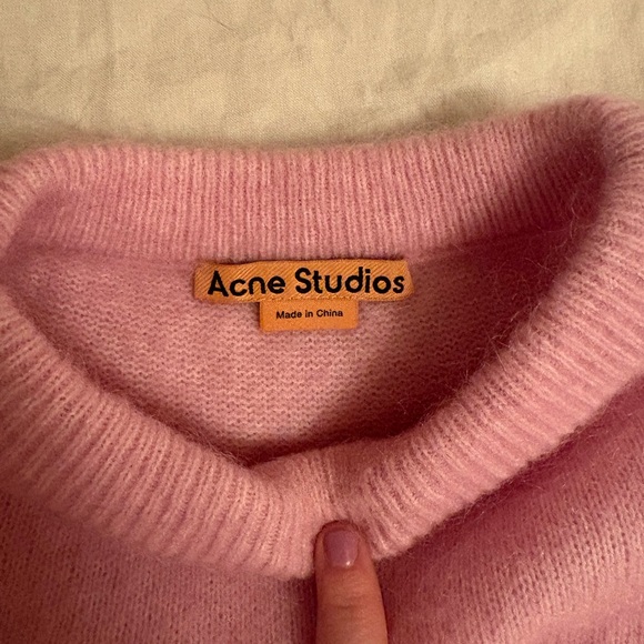 ACNE Studios dramatic mohair oversized sweater in lilac small - Picture 5 of 5